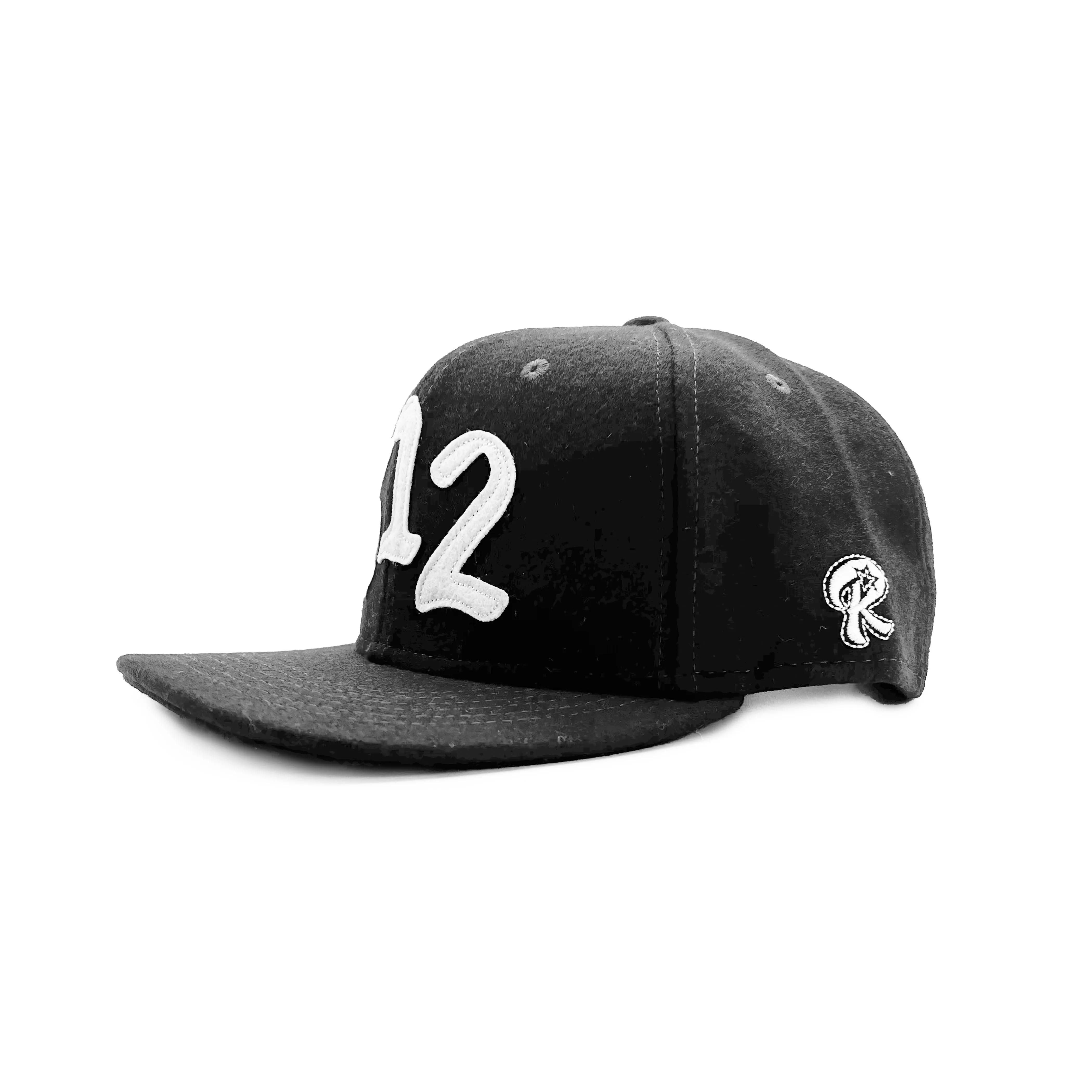 312 Flo Black snap - Lux Wool