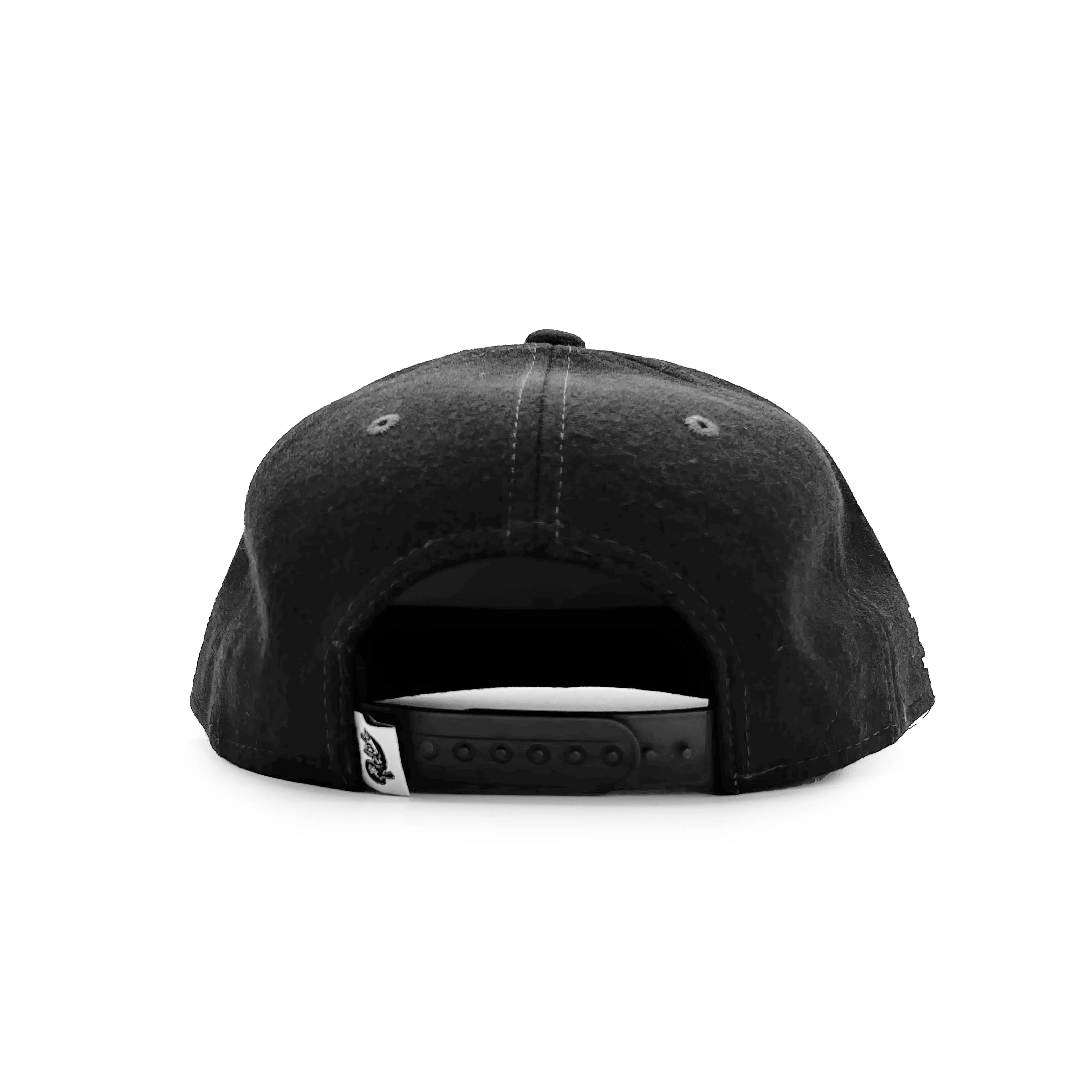 312 Flo Black snap - Lux Wool