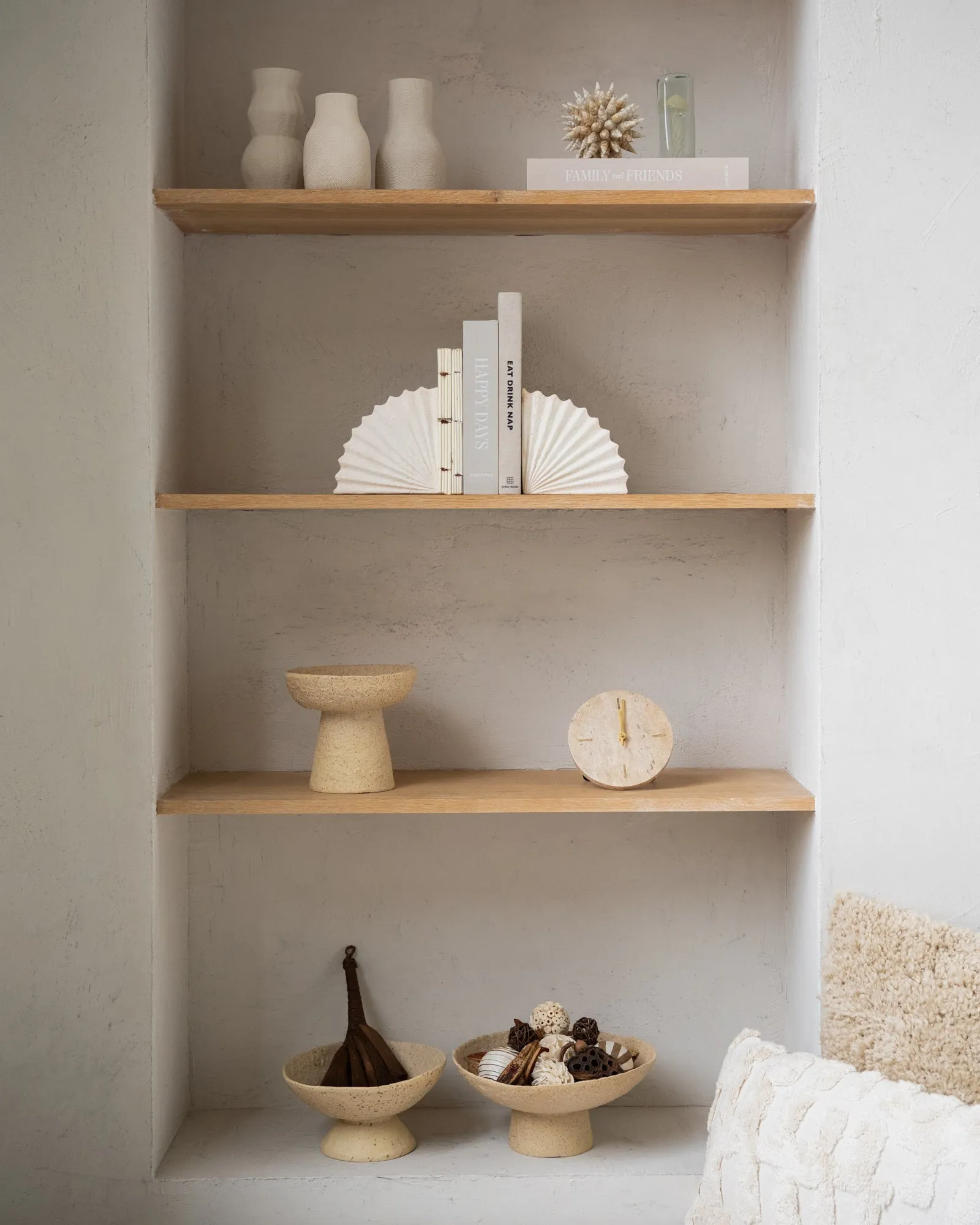 Bookstand Shell Cement