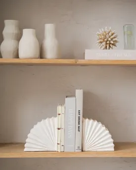 Bookstand Shell Cement