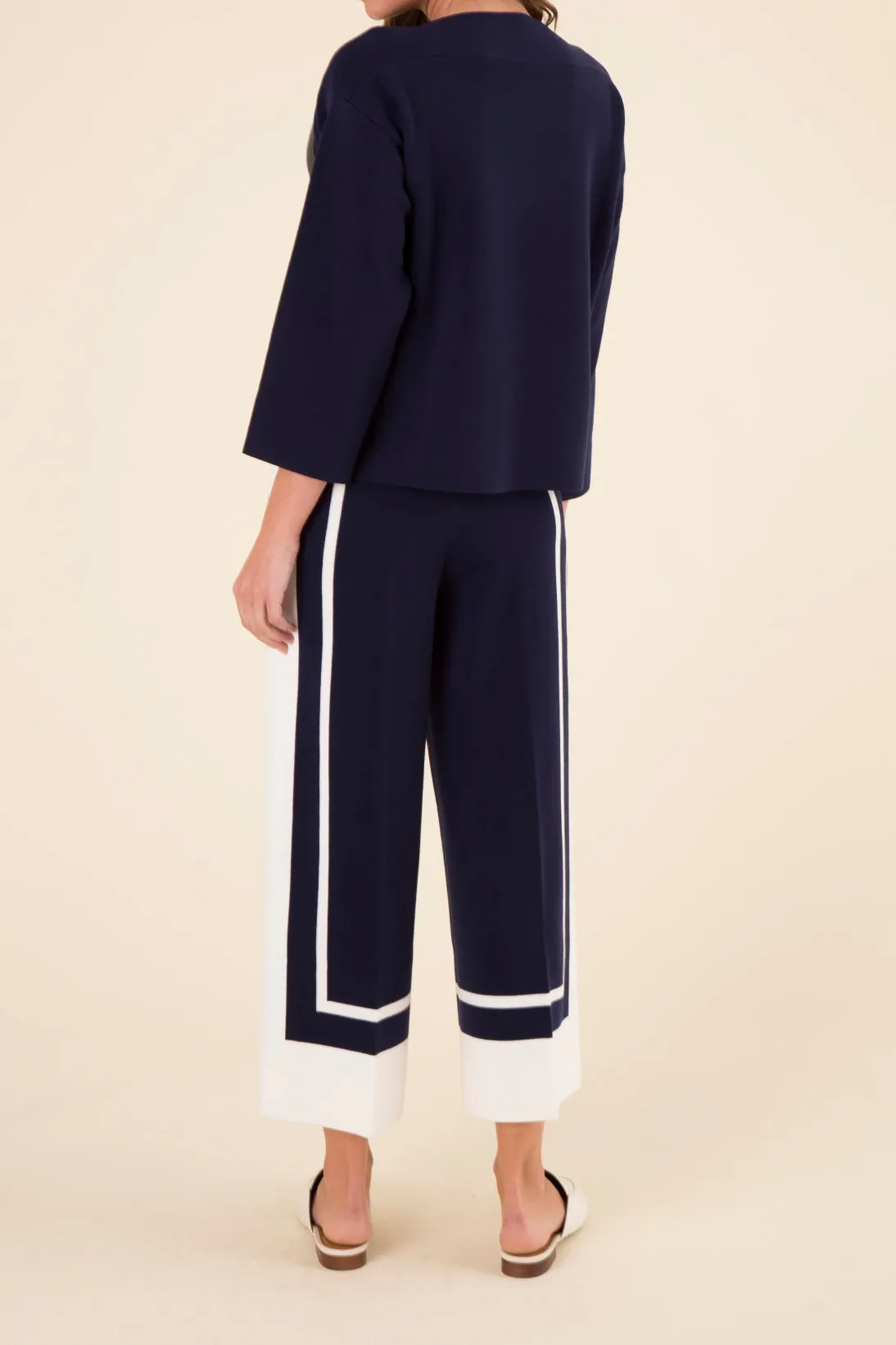 BOXY TOP W/ BORDER