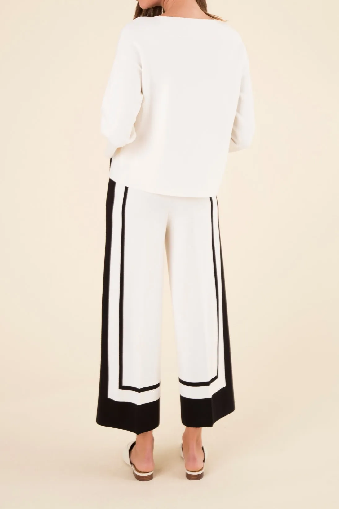 BOXY TOP W/ BORDER