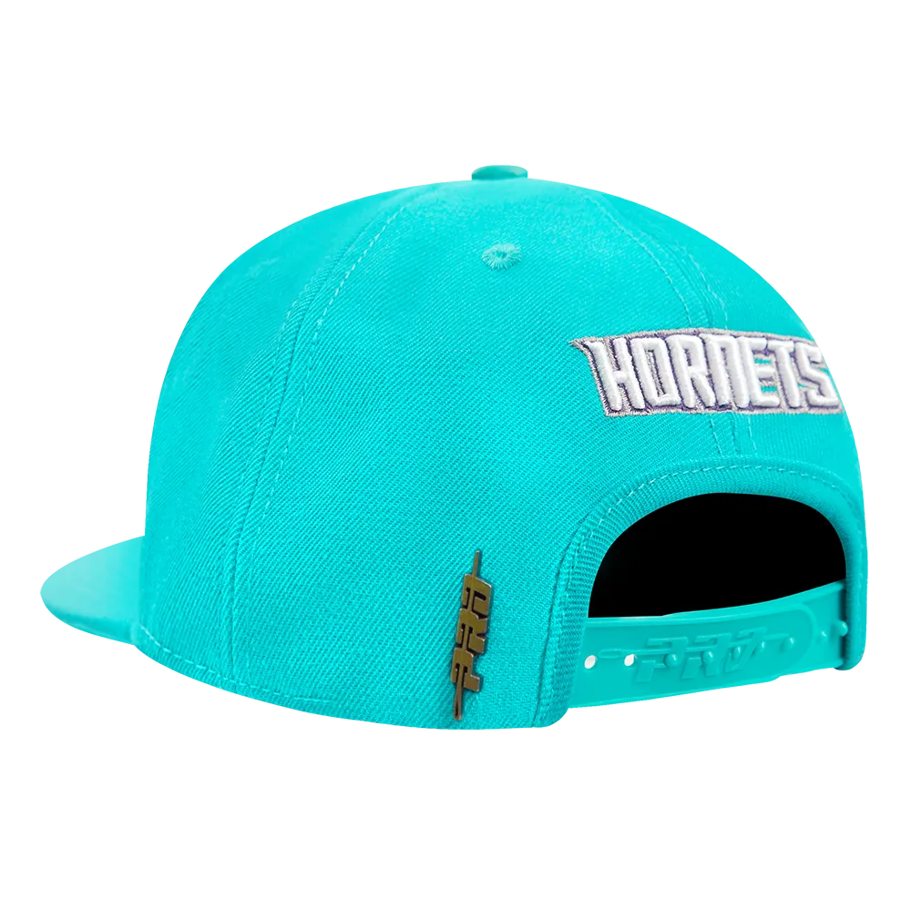 CHARLOTTE HORNETS STACKED LOGO WOOL SNAPBACK HAT (TEAL)