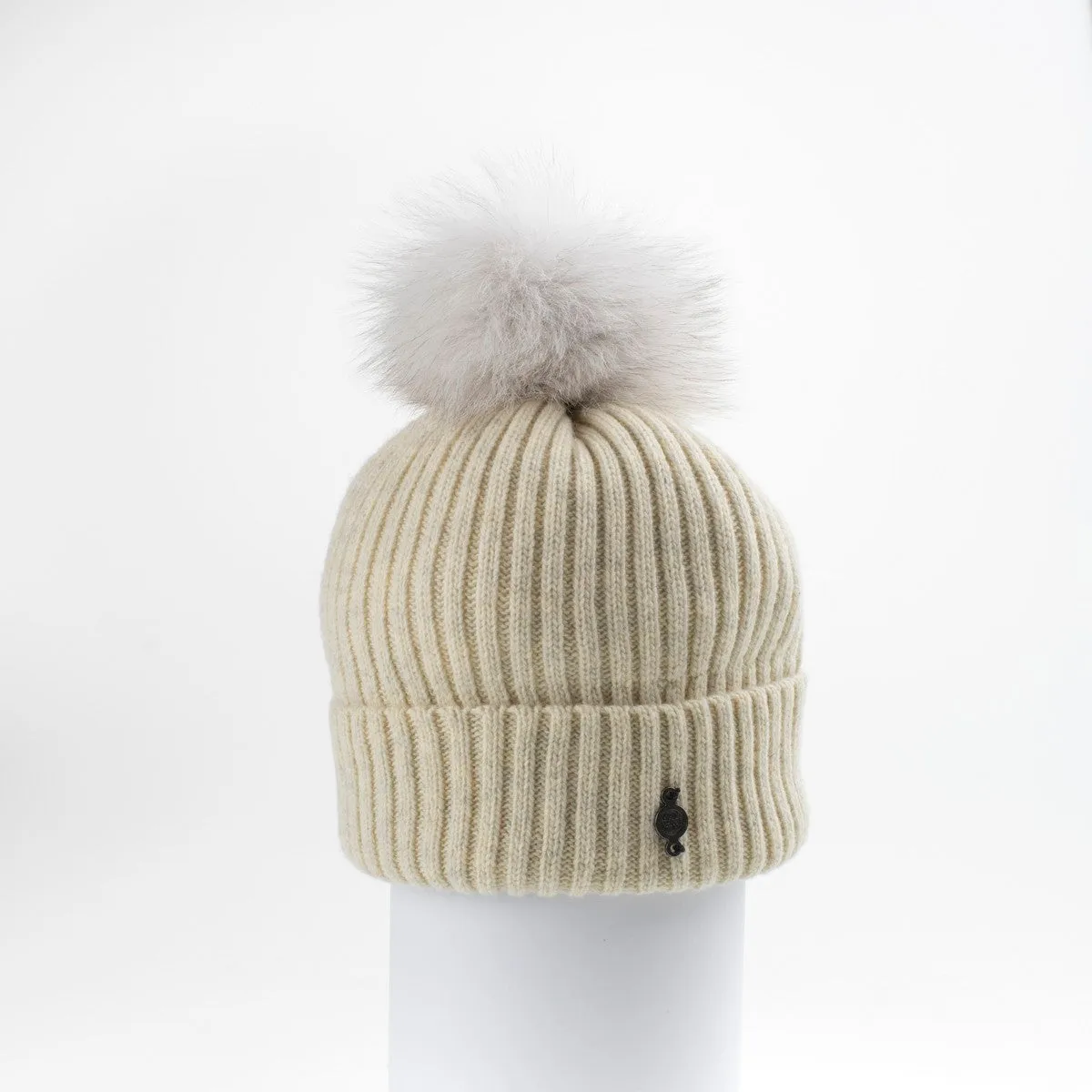 CLASSIC BEANIE WITH UPCYCLED FUR POM