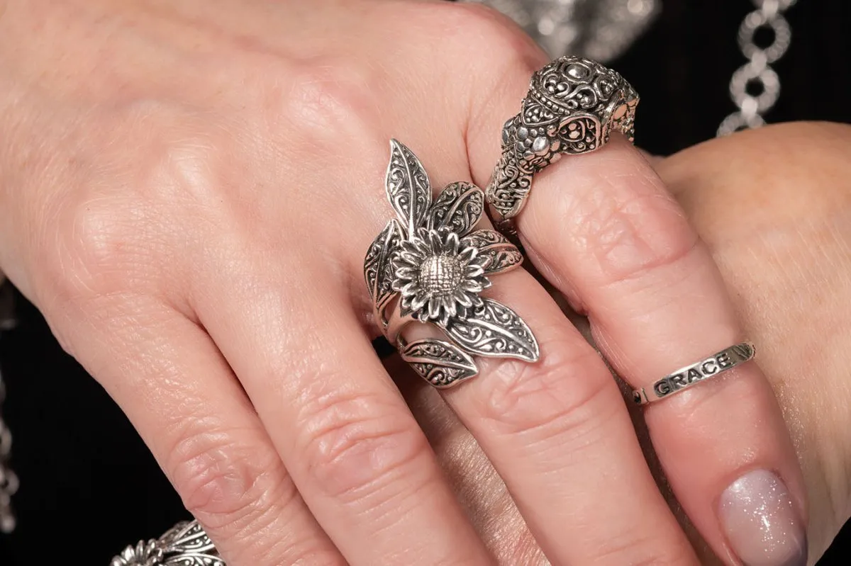 Grace Midi Ring™ in Tree of Life