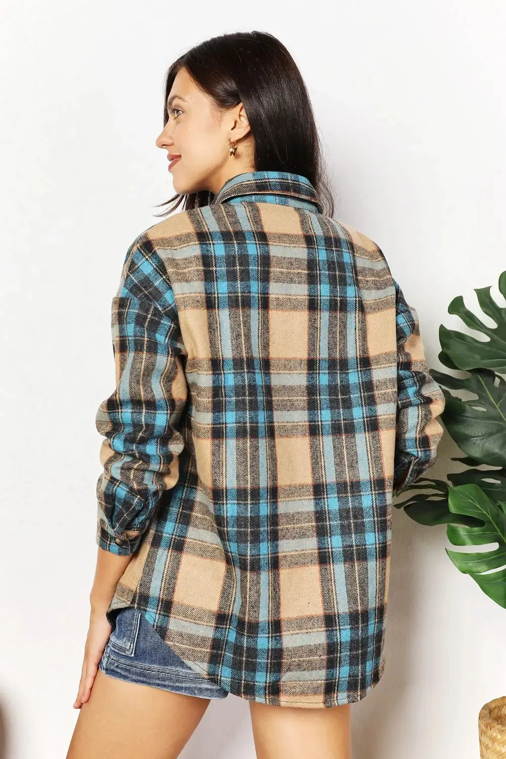 Plaid Curved Hem Shirt Jacket with Breast Pockets | Chic & Stylish Layering
