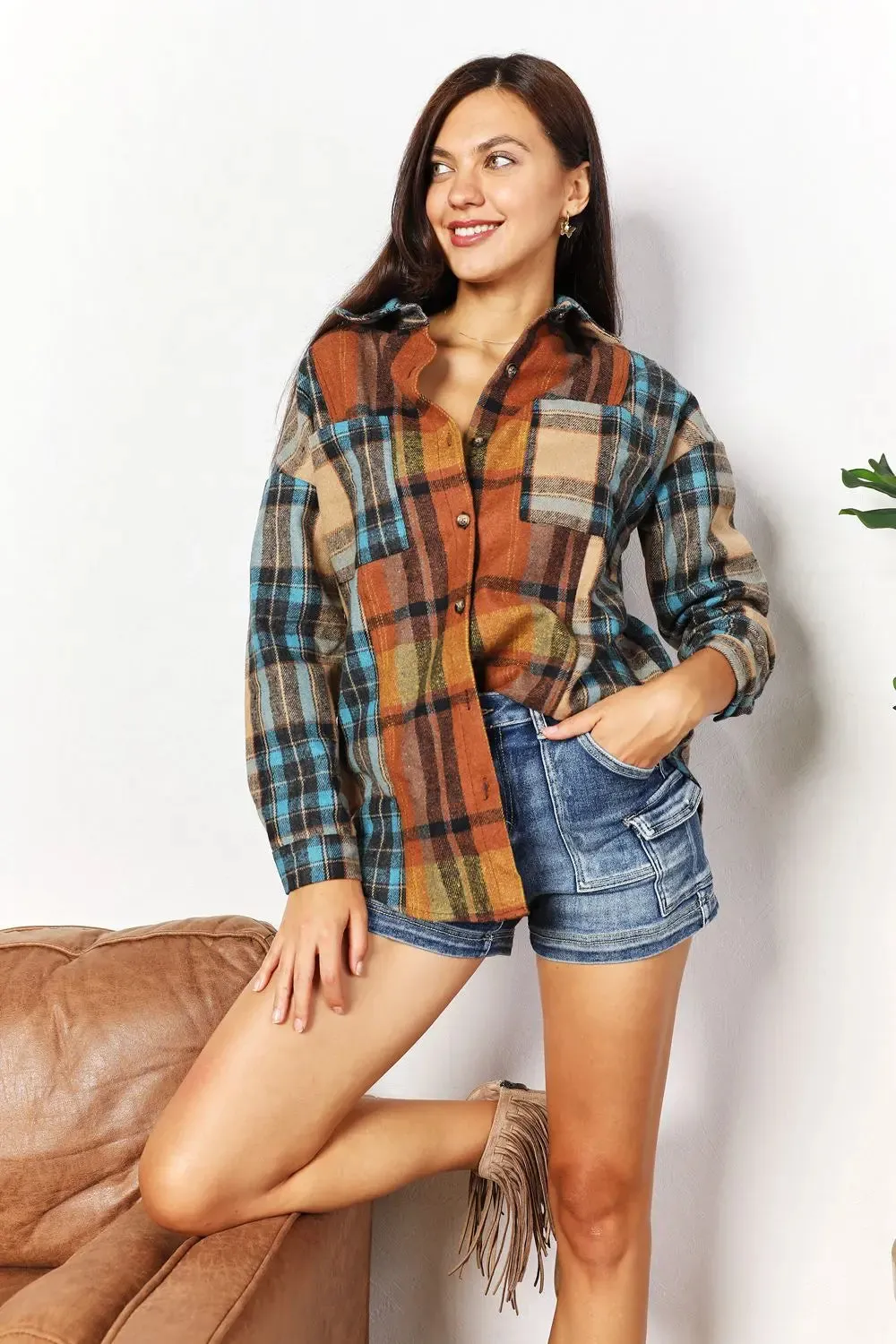 Plaid Curved Hem Shirt Jacket with Breast Pockets | Chic & Stylish Layering