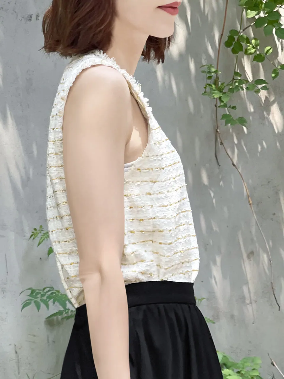 Surprise Sale! Textured Check V-neck Sleeveless Tweed Top
