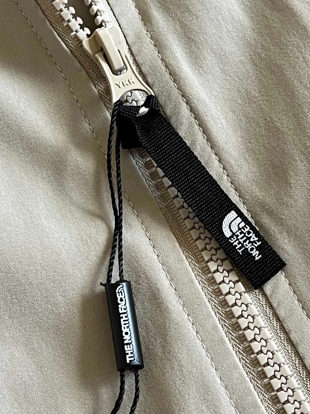 The North Face Camper Jacket 北臉防潑水雙口袋防風外套  NJ3BP06