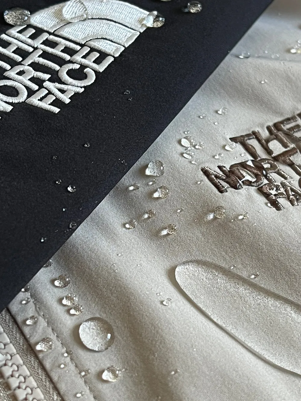 The North Face Camper Jacket 北臉防潑水雙口袋防風外套  NJ3BP06